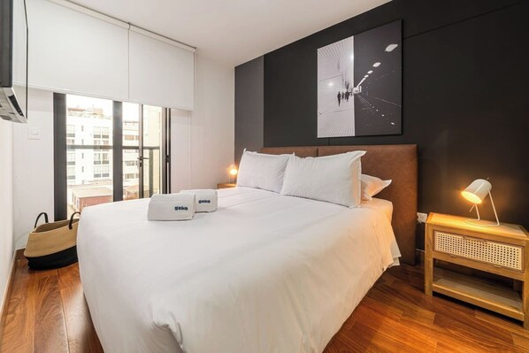 Iron/ironing board, travel cot, WiFi, bed sheets