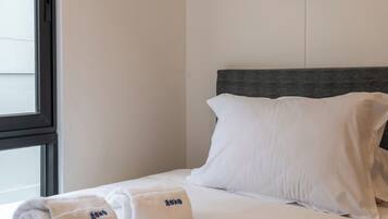 Fer et planche Ă repasser, lit parapluie, Wi-Fi gratuit, draps fournis