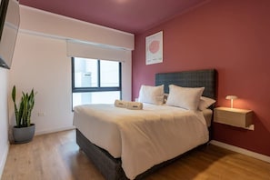 2 chambres, fer et planche à repasser, lit parapluie, Wi-Fi gratuit