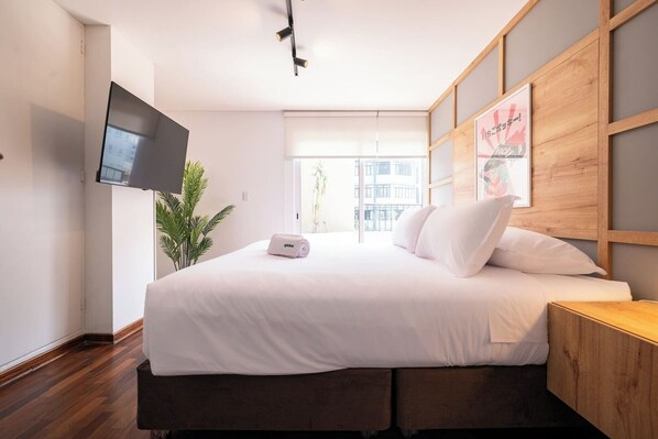 3 bedrooms, iron/ironing board, travel cot, WiFi