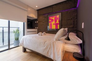 1 chambre, fer et planche à repasser, Wi-Fi, draps fournis