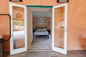 Fer et planche à repasser, Wi-Fi, draps fournis