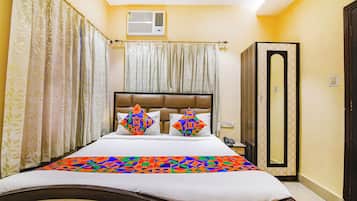 Egyptian cotton sheets, premium bedding, in-room safe, free WiFi