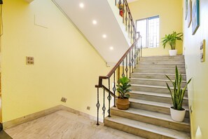 Staircase - Fabhotel Aayash (Bidhannagar)