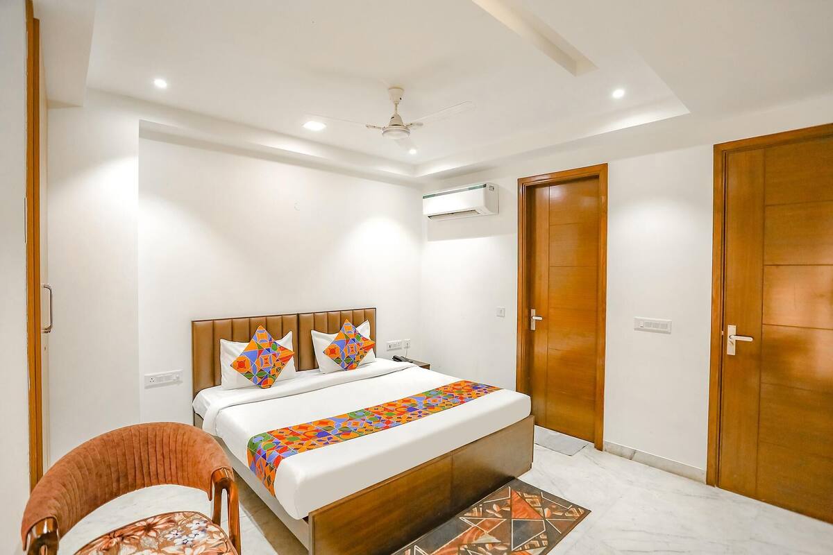 Deluxe Room | Egyptian cotton sheets, premium bedding, in-room safe, free WiFi