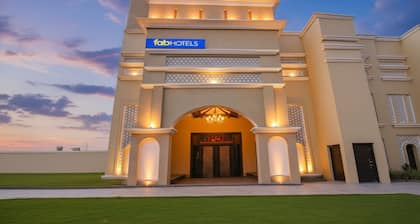 Fabhotel Prime Royal Maple