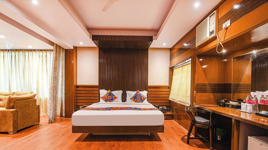 Fabhotel Shivani International