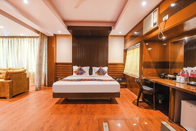 Fabhotel Shivani International