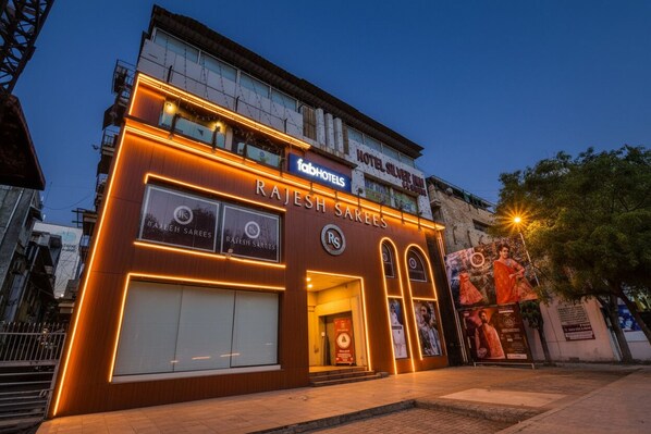 Exterior - FabHotel Silver Inn (Ahmedabad)