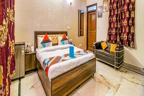 Lakens van Egyptisch katoen, luxe beddengoed, een kluis op de kamer