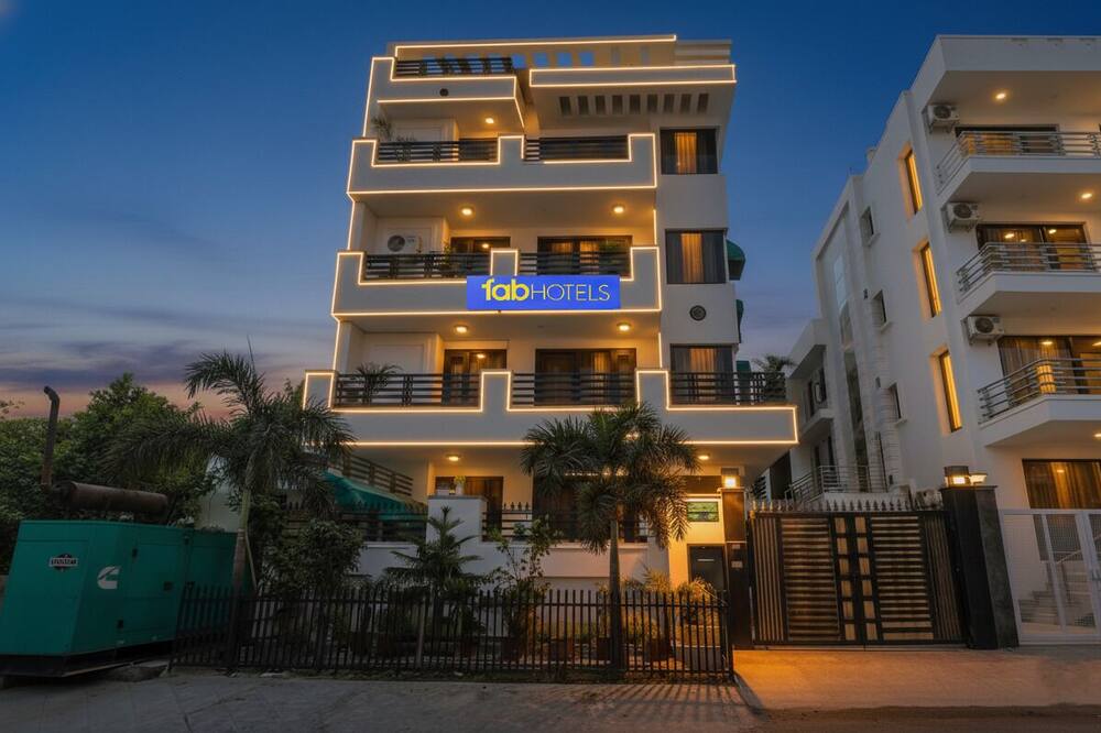 Fabhotel Sunrise Residency
