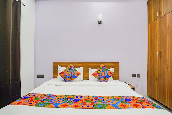 Deluxe Room | Egyptian cotton sheets, premium bedding, in-room safe, free WiFi