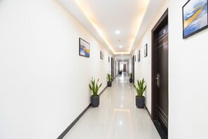 Lobby - Fabhotel L Grand (Hyderabad)