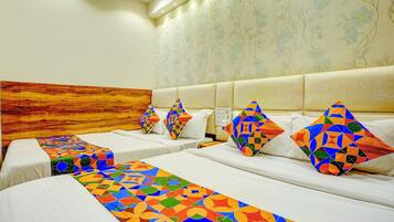 Egyptian cotton sheets, premium bedding, in-room safe, free WiFi