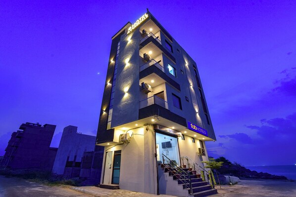 Front of property - evening/night