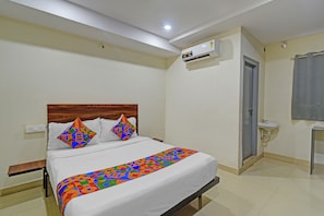 Habitación Deluxe | Sábanas de algodón egipcio, ropa de cama de alta calidad, caja fuerte