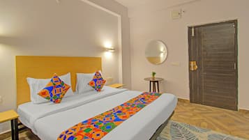 Egyptian cotton sheets, premium bedding, in-room safe, free WiFi