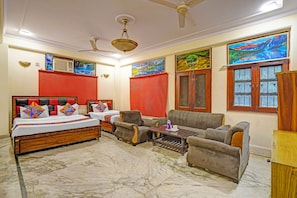 Egyptian cotton sheets, premium bedding, free WiFi, bed sheets