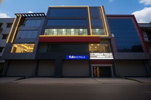 Exterior - Fabhotel Urban Villa (Noida)