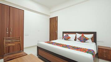 Deluxe Room | Egyptian cotton sheets, premium bedding, free WiFi, bed sheets