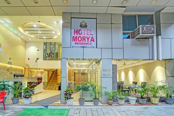 Property entrance - Fabhotel Morya Regency (Bhopal)
