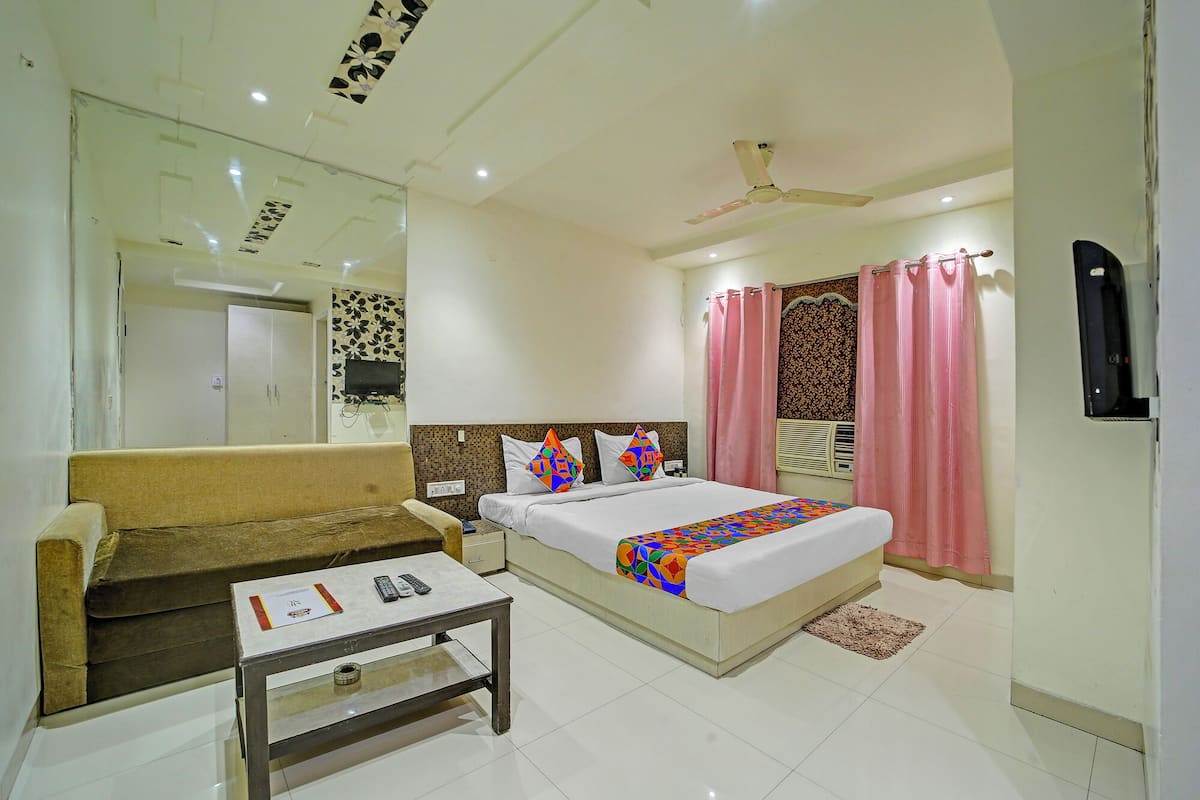 Executive Room | Egyptian cotton sheets, premium bedding, in-room safe, free WiFi