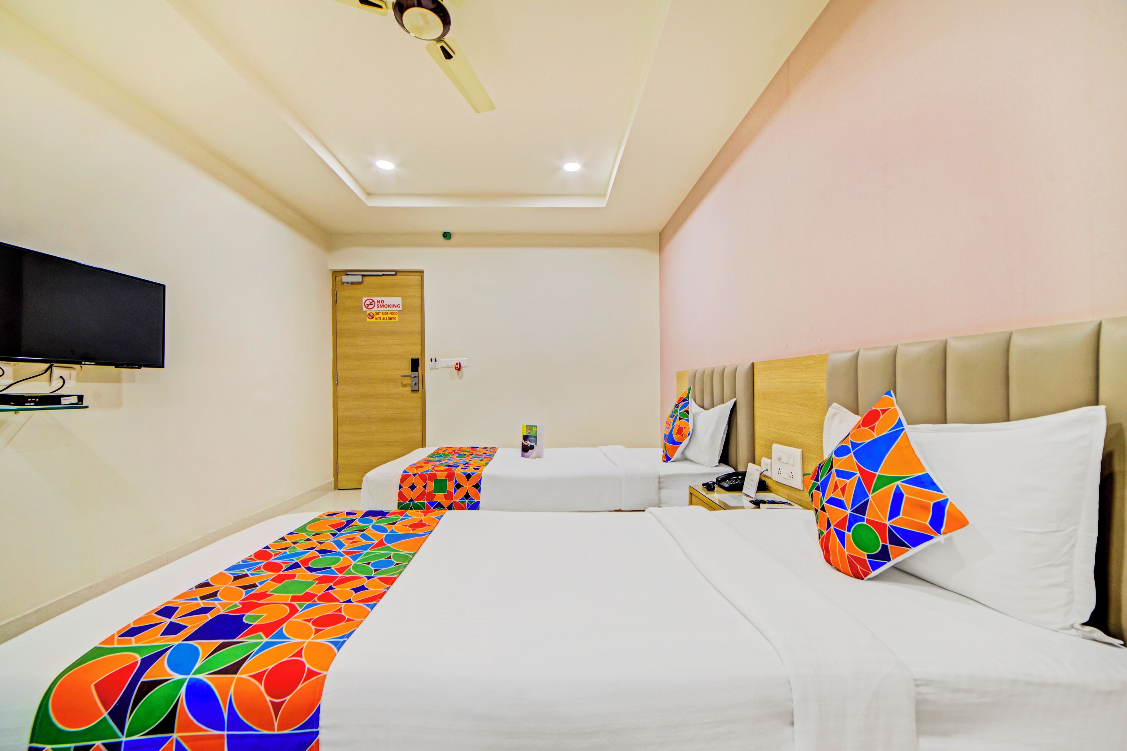 Foto - FabHotel Prime Veeraj Suites- Nr Skyview10, Lumbini Avenue, Gachibowli