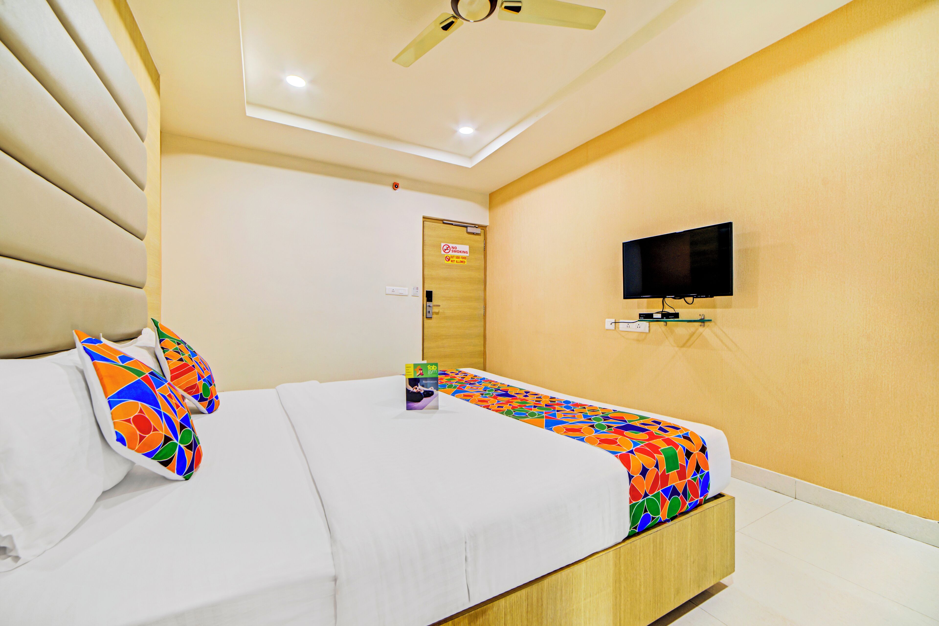 Foto - FabHotel Prime Veeraj Suites- Nr Skyview10, Lumbini Avenue, Gachibowli
