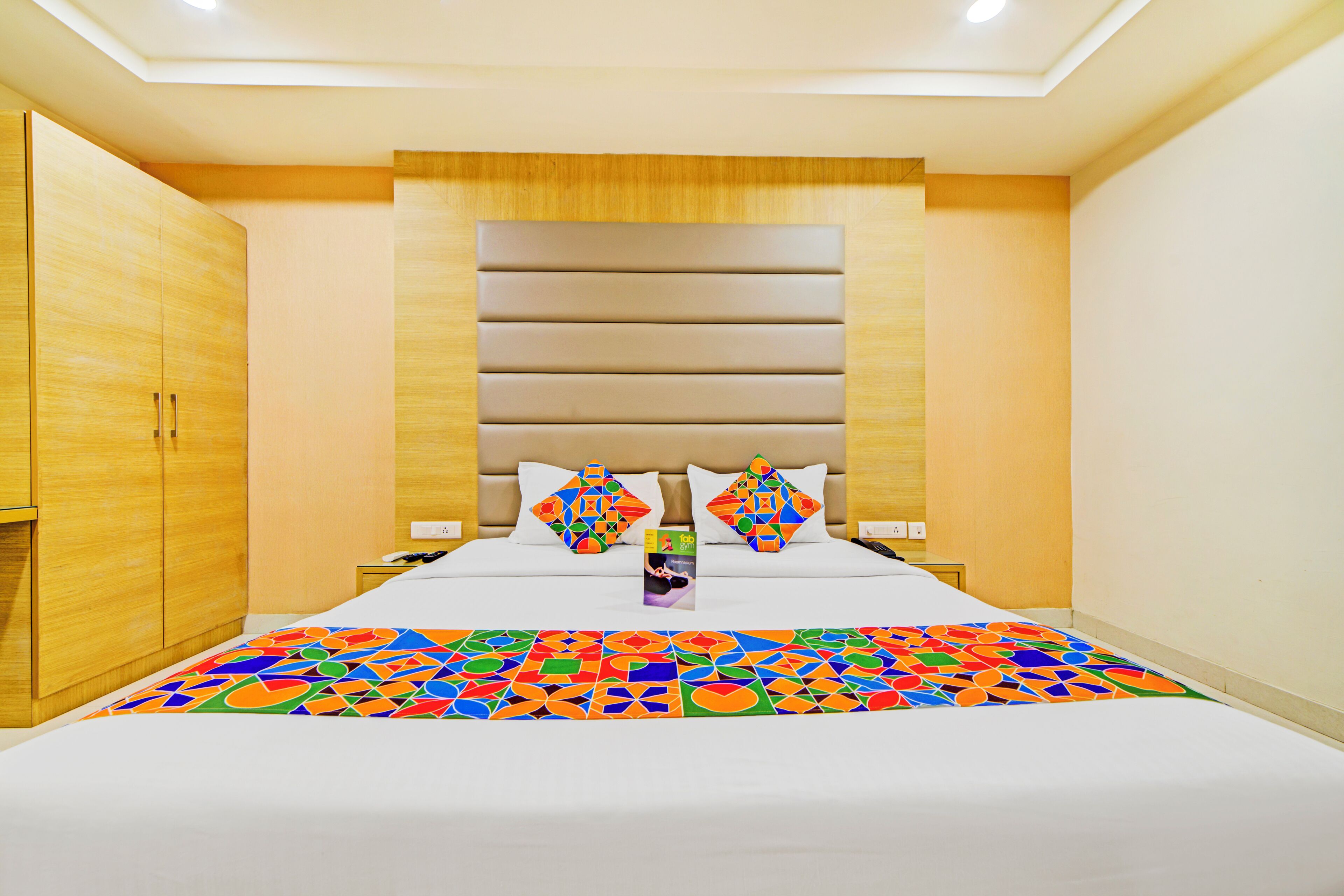 Foto - FabHotel Prime Veeraj Suites- Nr Skyview10, Lumbini Avenue, Gachibowli