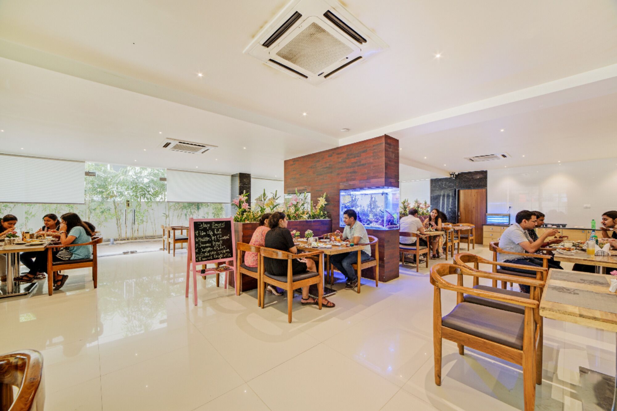 Foto - FabHotel Prime Veeraj Suites- Nr Skyview10, Lumbini Avenue, Gachibowli