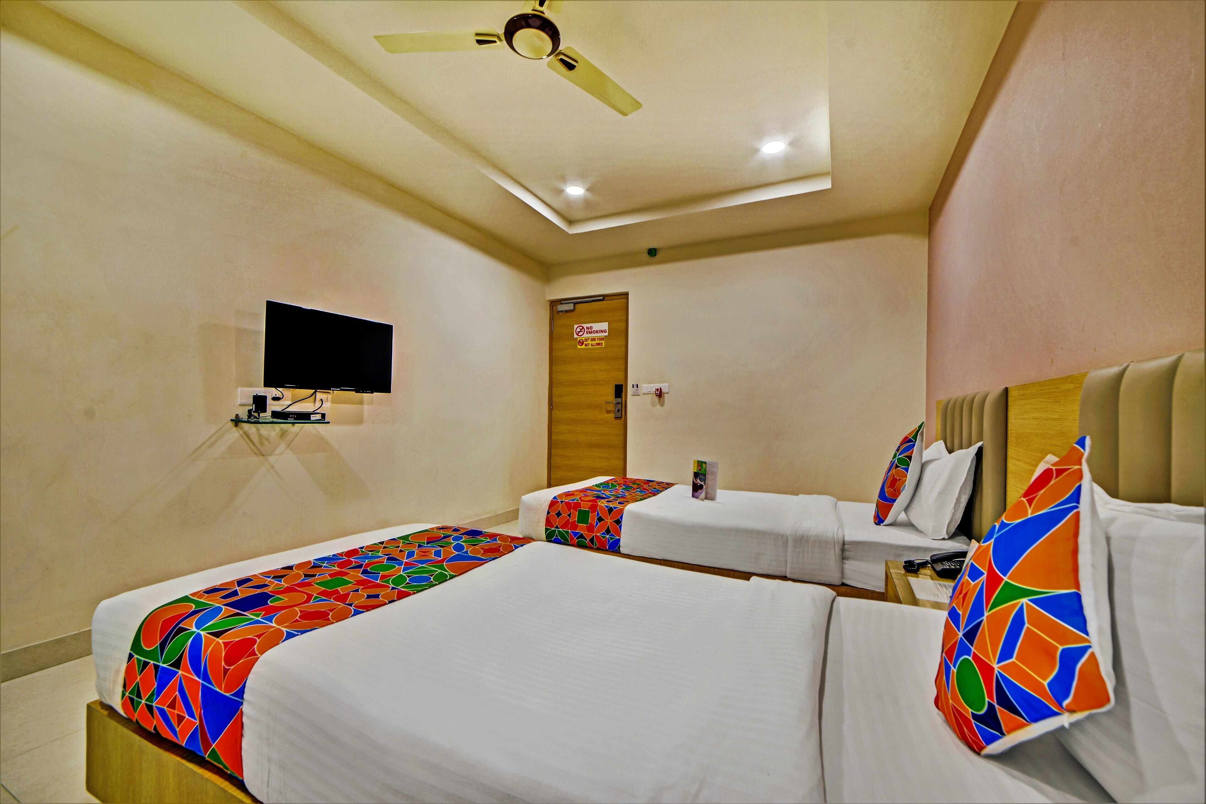 Foto - FabHotel Prime Veeraj Suites- Nr Skyview10, Lumbini Avenue, Gachibowli