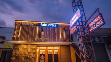 Pintu masuk hartanah