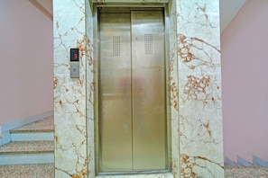 Lobby - Fabhotel Prathma (Bhopal)