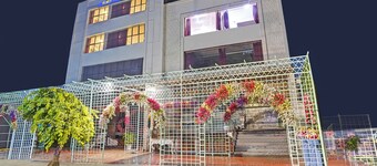 Fabhotel Golden Rivaah