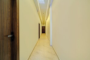 Lobby - Fabhotel Bharti Palace (Ujjain)