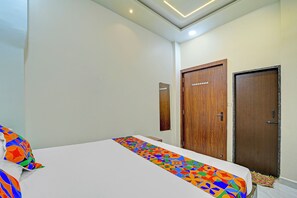 Lakens van Egyptisch katoen, luxe beddengoed, een kluis op de kamer