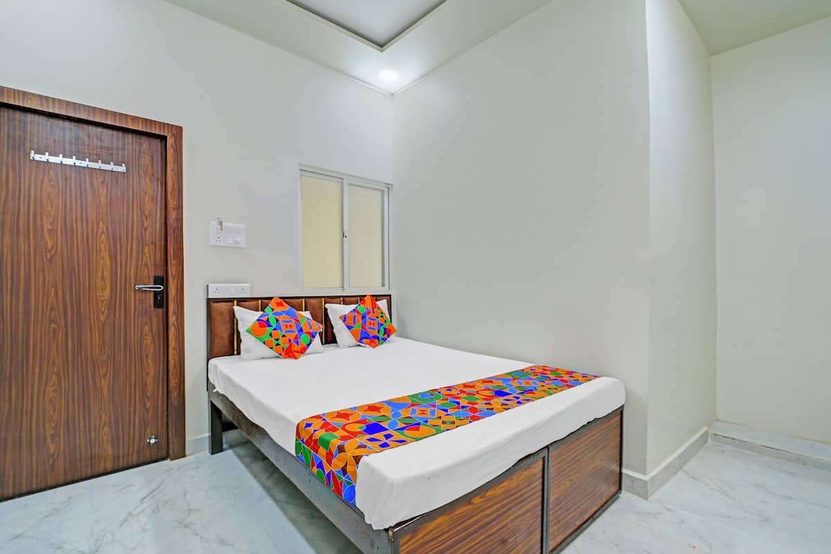 Deluxe kamer | Lakens van Egyptisch katoen, luxe beddengoed, een kluis op de kamer