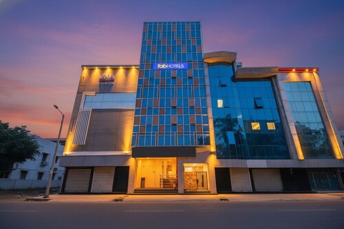 Fabhotel Insight Inn