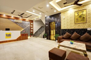Reception - Fabhotel Church View (New Delhi)