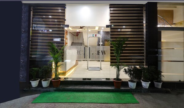 Overnatningsstedets indgangsparti