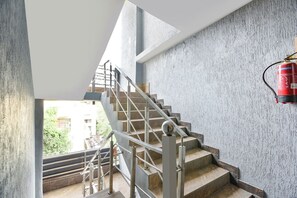 Lobby - Fabhotel Hari Nagar Ashram (New Delhi)