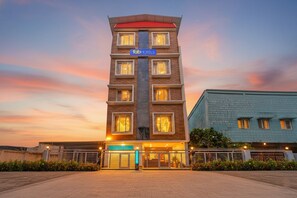 Exterior - Fabhotel The Ax Inn (Kolkata)