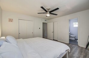 1 室のベッドルーム、アイロン / アイロン台、WiFi、ベッドシーツ