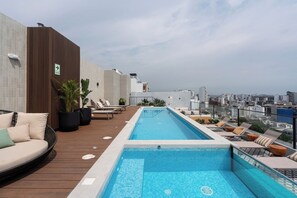 Pool - geko| Monkey _Loft close to Larcomar, top location (Lima)
