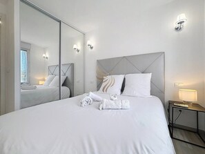 1 chambre, fer et planche Ă repasser, Wi-Fi, draps fournis