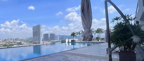 Sun deck