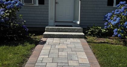 Relax in this Sandwich Farmhouse - Cape Cod