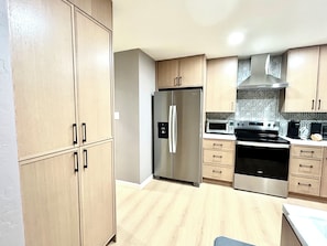 Microwave, oven, stovetop, dishwasher