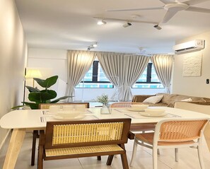 In-room dining - Selayang 168 Park Mall Apartments (Batu Caves)