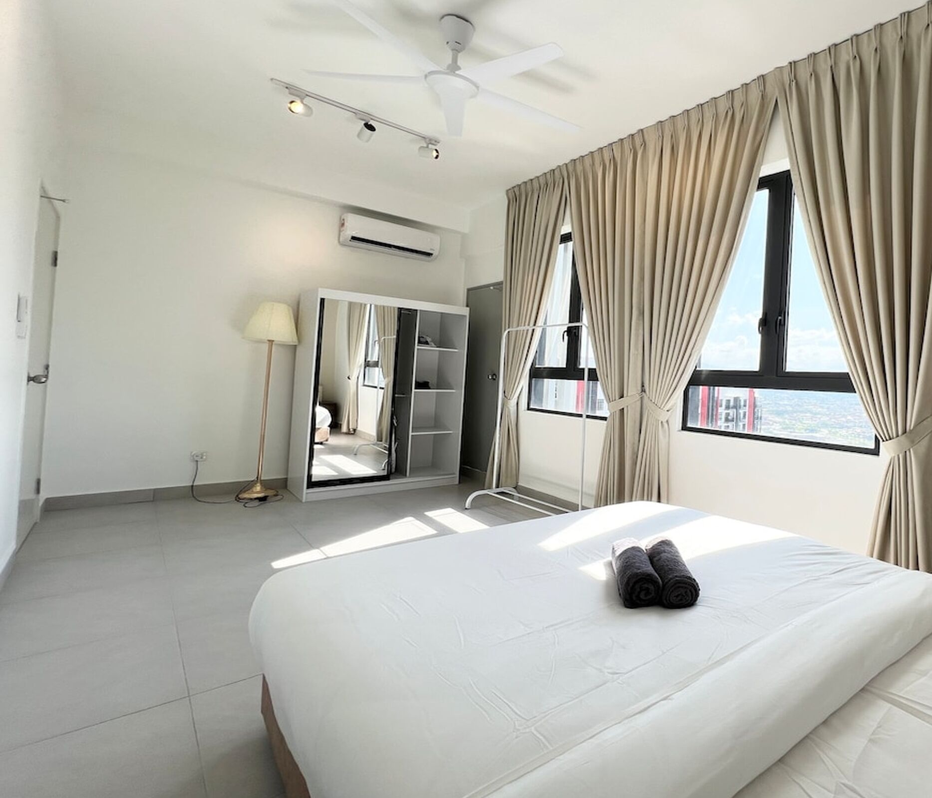 Superior appartement, 2 slaapkamers, uitzicht op de stad | Een bureau, gratis wifi